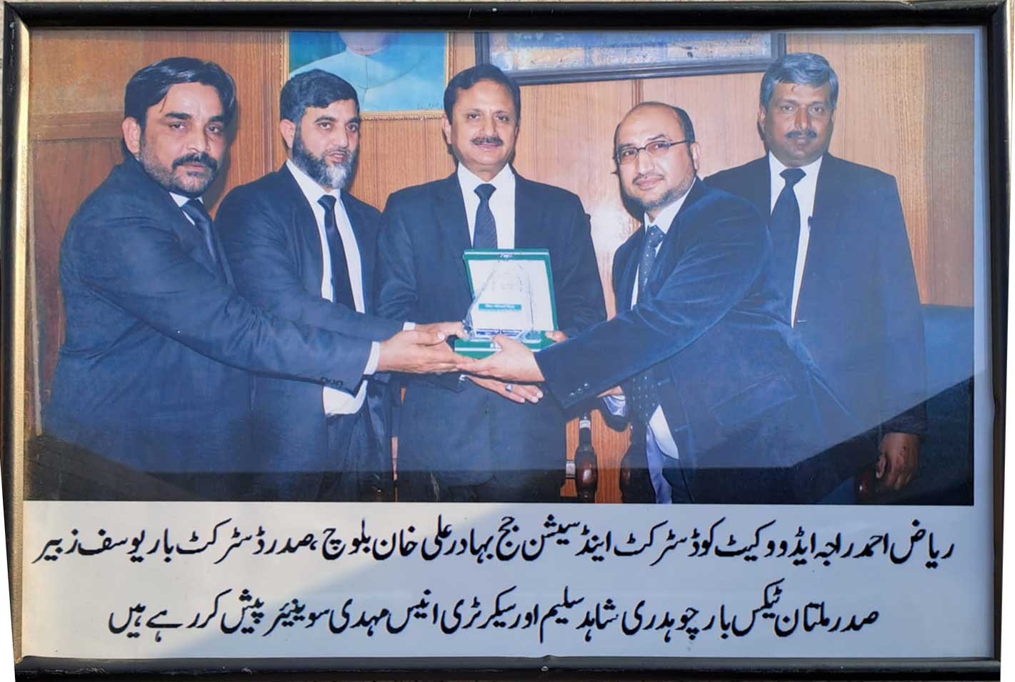 Receiving Souvenir from MTBA